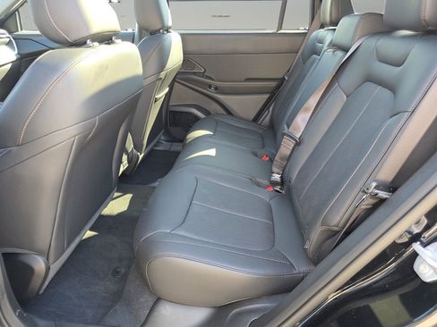 New 2026 Jeep Cherokee Overland image 8