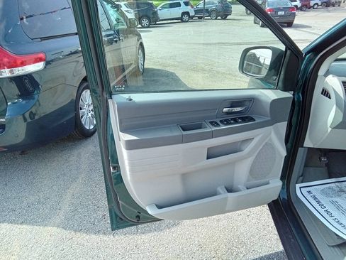 Used 2009 Dodge Grand Caravan SE FWD image 13