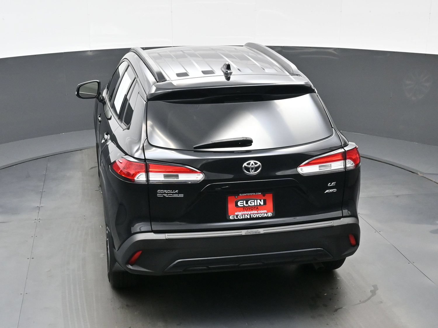 Used 2023 Toyota Corolla Cross LE AWD/4WD image 38