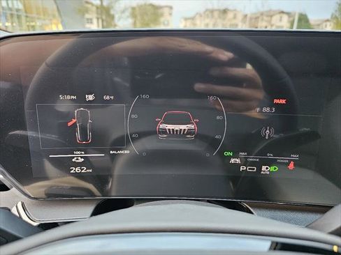 New 2025 Audi Q6 e-tron Premium image 12