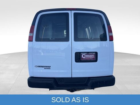 Used 2016 Chevrolet Express 2500 Work Van image 4