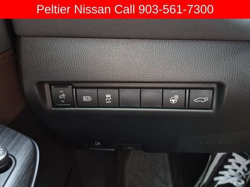 Used 2021 Toyota Venza XLE w/ Softex Package AWD/4WD image 28