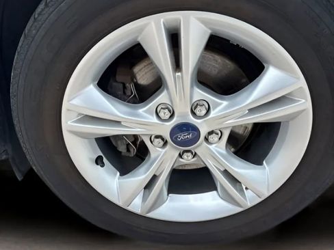 Used 2014 Ford Focus SE FWD image 40