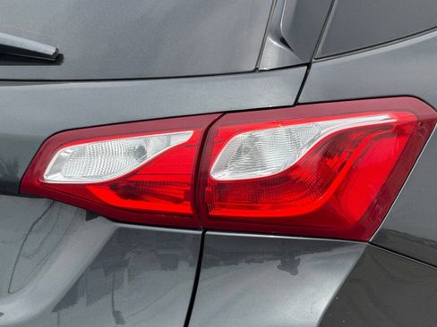 Used 2020 Chevrolet Equinox LS AWD/4WD image 48