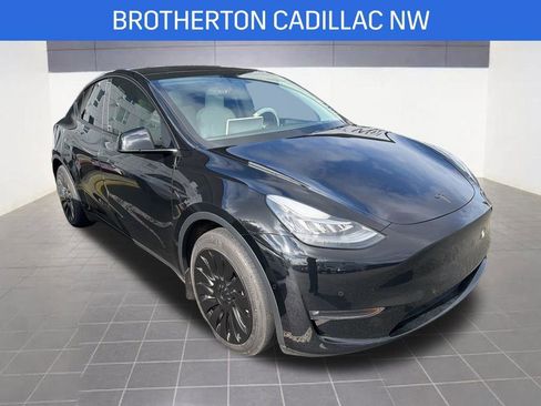 Used 2021 Tesla Model Y Long Range image 3