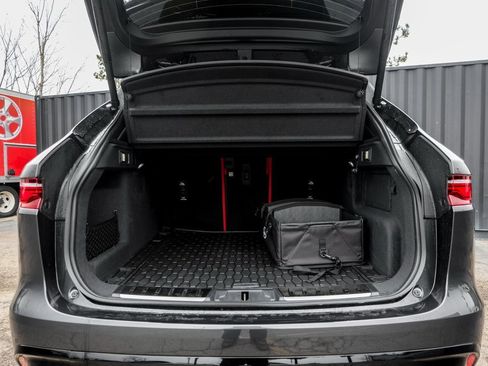 New 2026 Jaguar F-PACE R-Dynamic S image 8