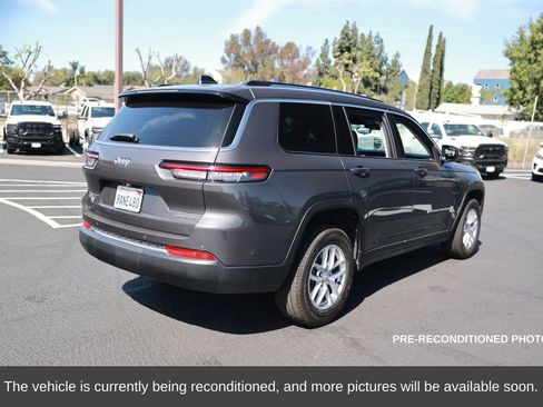 Used 2022 Jeep Grand Cherokee L Laredo w/ Luxury Tech Group I image 5