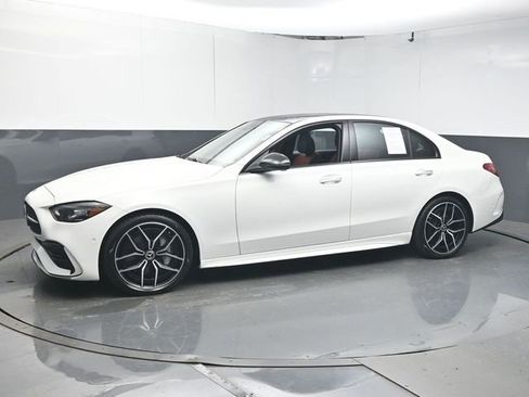 Used 2025 Mercedes-Benz C 300 Sedan image 4