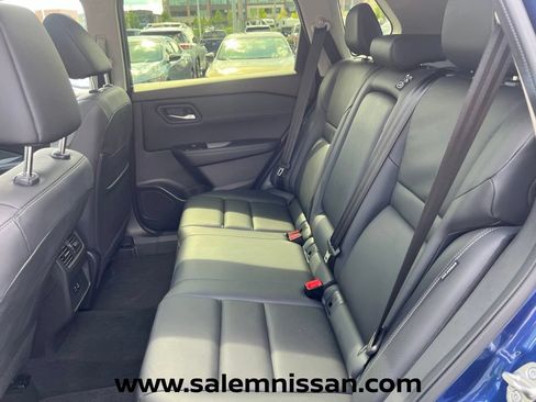 Used 2023 Nissan Rogue SL AWD/4WD image 20