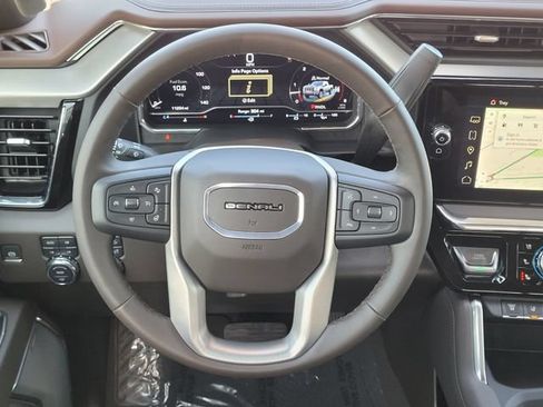 Used 2024 GMC Sierra 2500 Denali w/ Denali Reserve Package AWD/4WD image 12