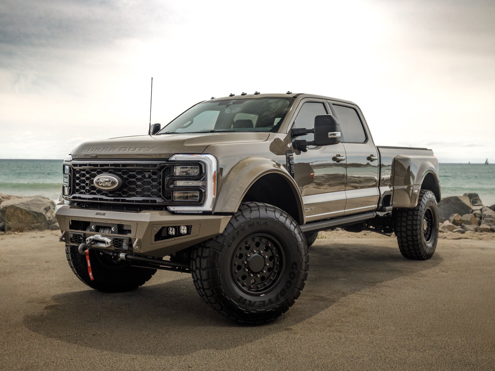 Used 2026 Ford F450 Platinum w/ Platinum Plus Package AWD/4WD image 9