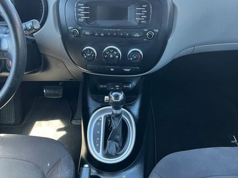 Used 2015 Kia Soul image 12