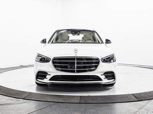 Used 2023 Mercedes-Benz S 580 4MATIC Sedan image 2