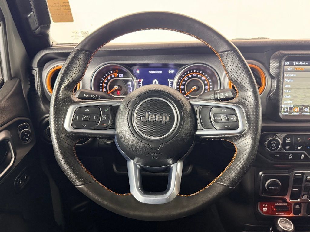 Used 2023 Jeep Gladiator Mojave w/ LED Lighting Group AWD/4WD image 15