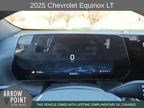 Used 2025 Chevrolet Equinox LT FWD image 26