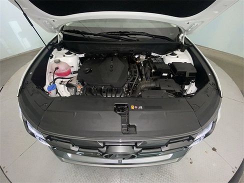Used 2025 Hyundai Tucson SE image 25