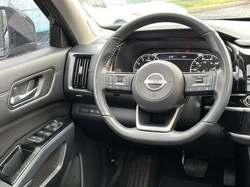 Certified 2023 Nissan Pathfinder SL w/ SL Premium Package AWD/4WD image 25