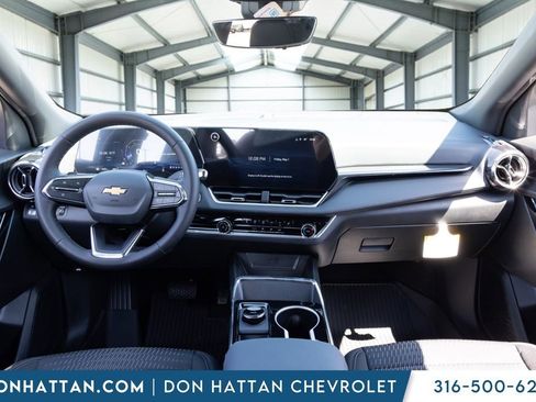 New 2026 Chevrolet Equinox LT w/ Safety and Technology Package AWD/4WD image 4