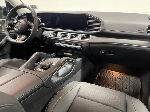 Used 2026 Mercedes-Benz GLS 450 4MATIC image 28