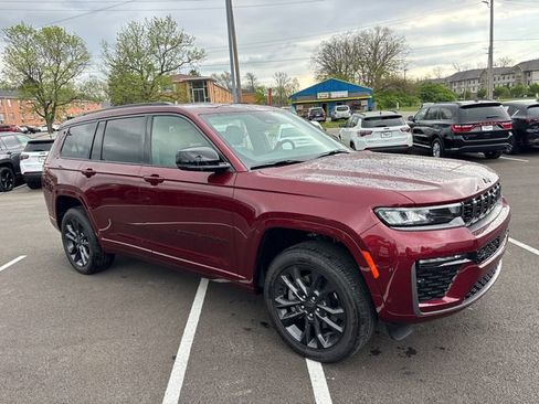 New 2026 Jeep Grand Cherokee L Limited AWD/4WD image 2