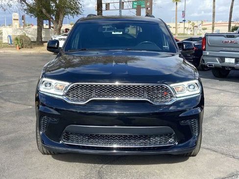 Used 2024 Dodge Durango SXT image 3