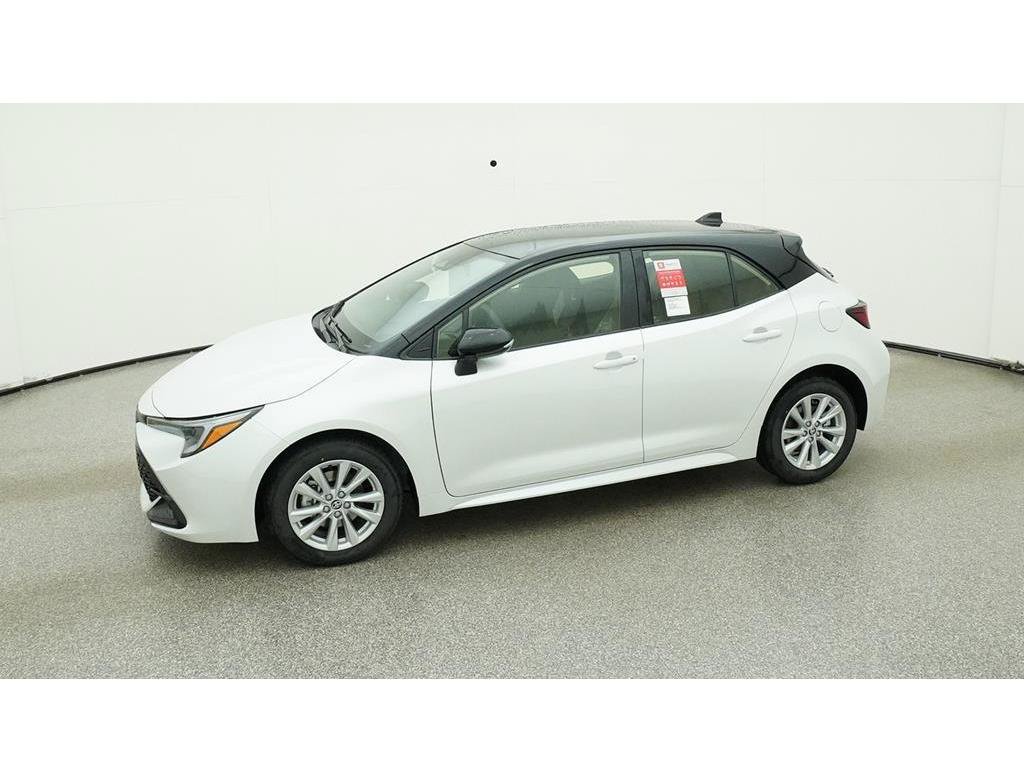 Used 2024 Toyota Corolla SE FWD image 3