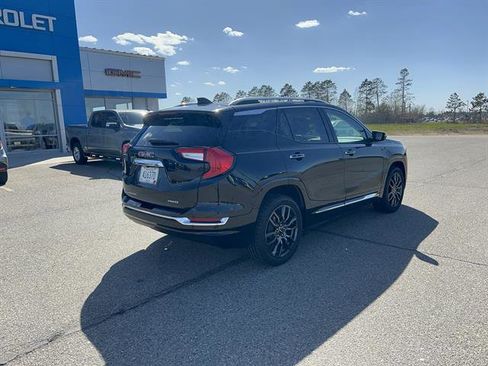 Used 2023 GMC Terrain Denali w/ Black Diamond Edition AWD/4WD image 2