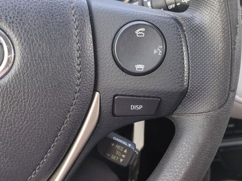 Used 2015 Toyota RAV4 XLE image 24