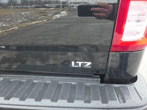 Used 2017 Chevrolet Silverado 1500 LTZ Z71 w/ LTZ Plus Package image 8