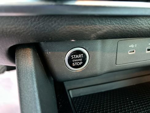 Used 2021 Nissan Rogue SV FWD image 21