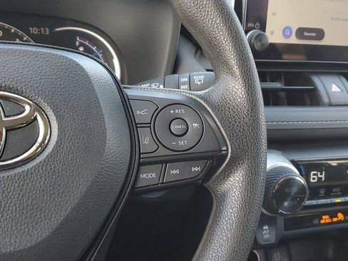 Used 2025 Toyota RAV4 XLE image 24