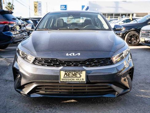 Used 2023 Kia Forte LX image 2