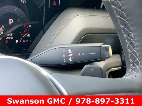 New 2025 GMC Yukon Denali w/ Denali Reserve Package image 17