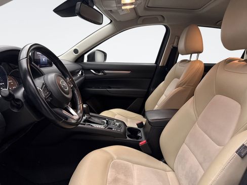 Used 2018 MAZDA CX-5 Touring w/ Preferred Equipment Package image 9