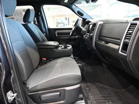 Used 2022 RAM 1500 Classic Warlock AWD/4WD image 11
