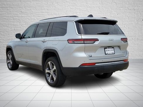 Used 2024 Jeep Grand Cherokee L Limited AWD/4WD image 3