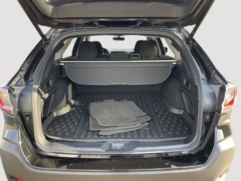 Used 2024 Subaru Outback Premium AWD/4WD image 6