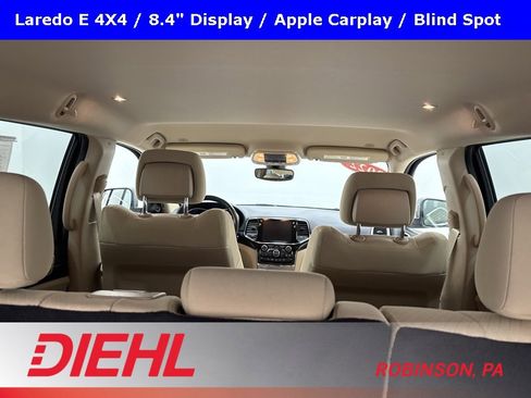 Used 2022 Jeep Grand Cherokee Laredo E image 10