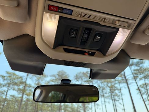 Used 2022 Subaru Forester Limited AWD/4WD image 23