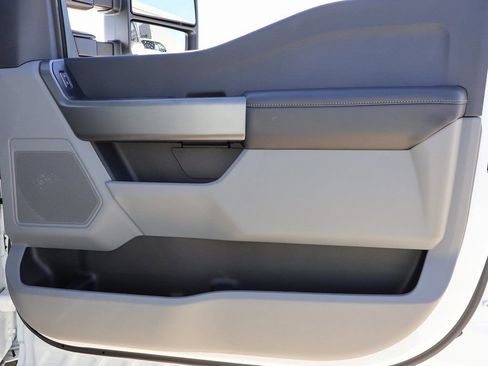 New 2026 Ford F250 XL w/ STX Appearance Package AWD/4WD image 9