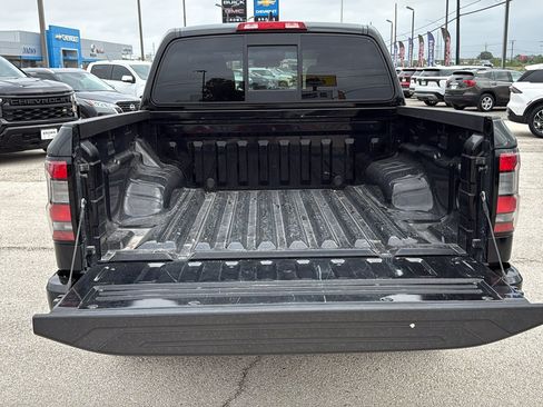 Used 2022 Nissan Frontier Pro-X RWD image 7