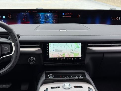 New 2026 Lincoln Navigator L Reserve AWD/4WD image 18