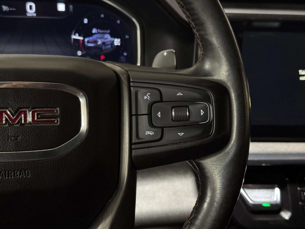 Used 2022 GMC Sierra 1500 AT4 w/ AT4 Preferred Package AWD/4WD image 16
