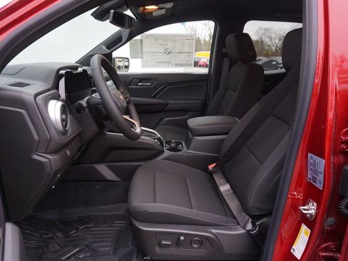 New 2026 Chevrolet Colorado LT image 9