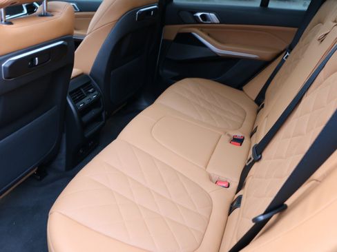 Used 2024 BMW X5 sDrive40i w/ M Sport Package RWD image 33
