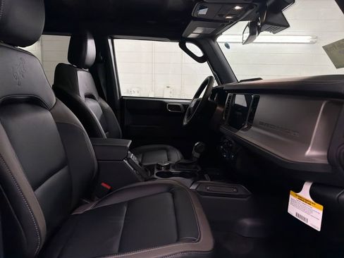 New 2026 Ford Bronco Outer Banks AWD/4WD image 8
