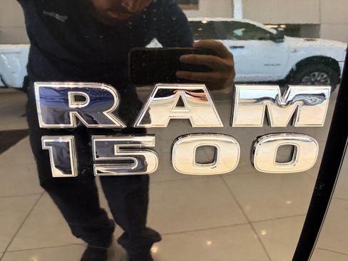 Used 2015 RAM 1500 Big Horn RWD image 25