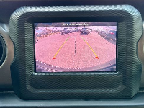 Used 2021 Jeep Wrangler Unlimited Sport image 13