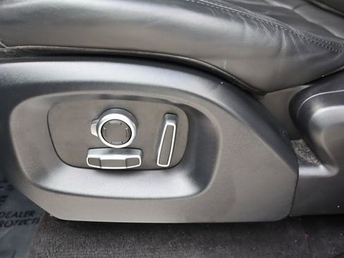 Used 2017 Land Rover Range Rover Sport image 12