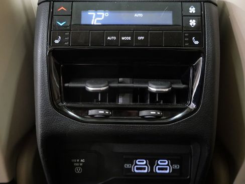 Used 2021 Jeep Grand Cherokee L Limited w/ Luxury Tech Group II image 26